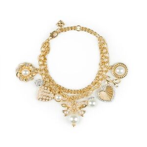 PATRICIA NASH. Charm Bracelet
Gift Wrapped